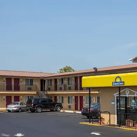 Days Inn By Wyndham Portland Central
